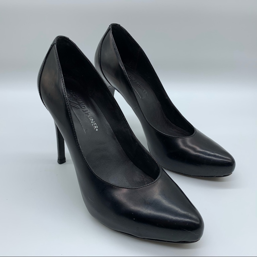 **SOLD**Donald J Pliner Black Stiletto Pumps - Picture 4 of 8